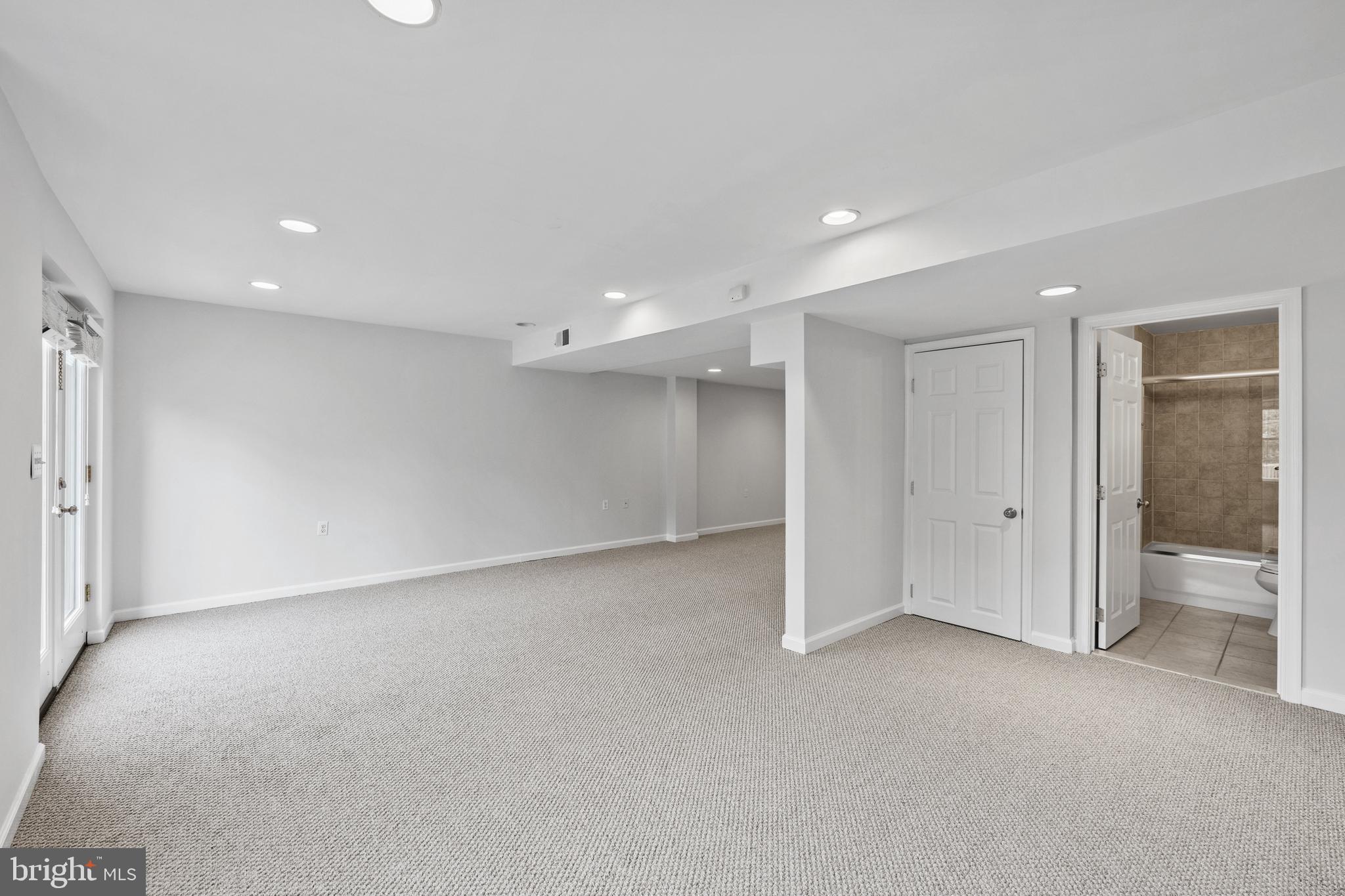 409 Midsummer Drive Gaithersburg, MD 20878 - Photo 33 of 41 a view of an empty room