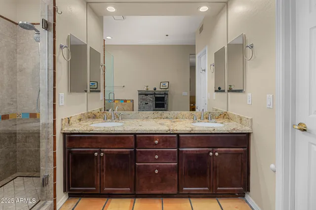 $750,000 | 7369 East Camino Del Monte, Scottsdale, AZ 85255