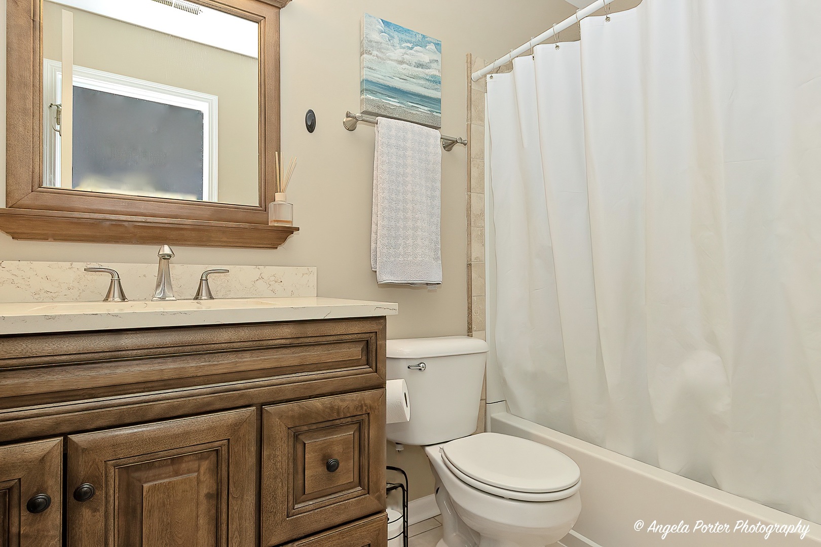 360 Tower Drive Hainesville, IL 60030 - Photo 14 of 22 a bathroom with a sink a toilet and shower