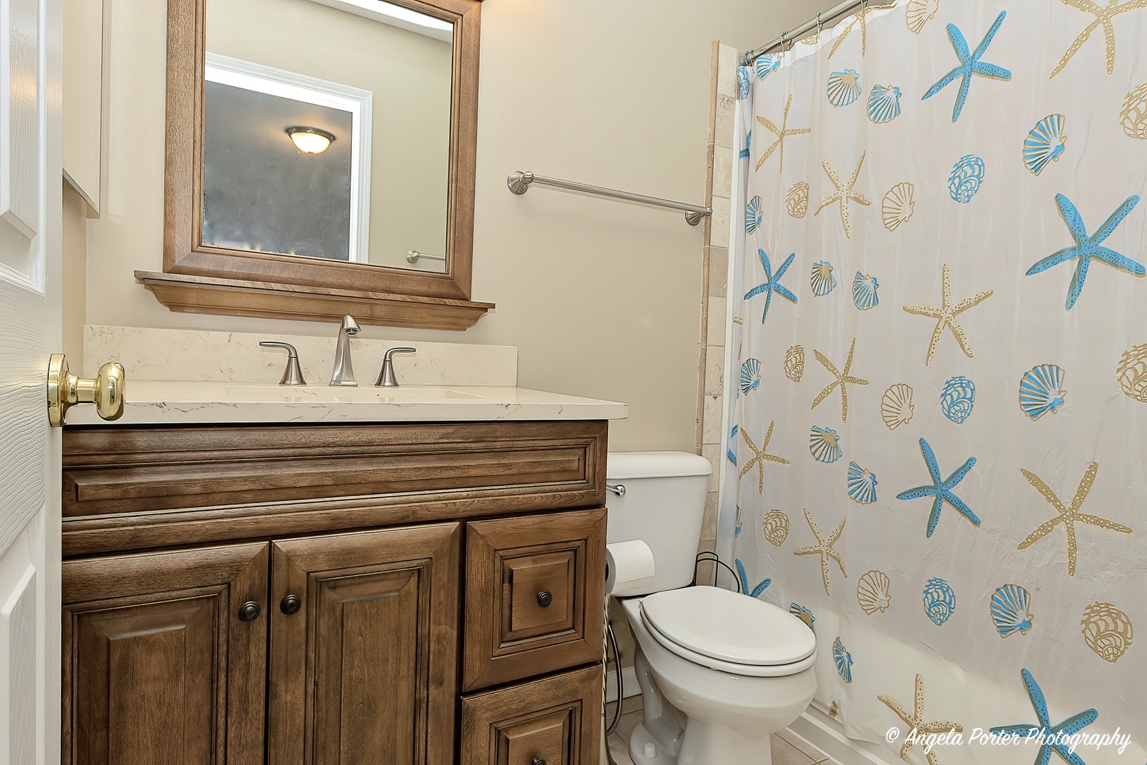 360 Tower Drive Hainesville, IL 60030 - Photo 16 of 22 a bathroom with a sink and a toilet