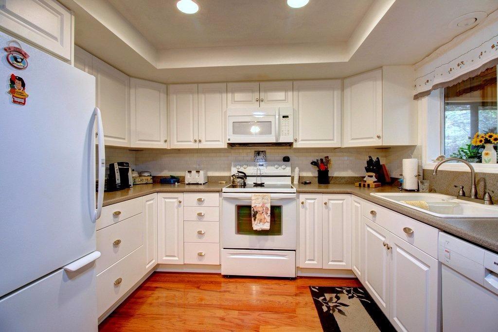 3246 Delta Waters Road Medford, OR 97504 - Photo 15 of 35 Additional Photo
