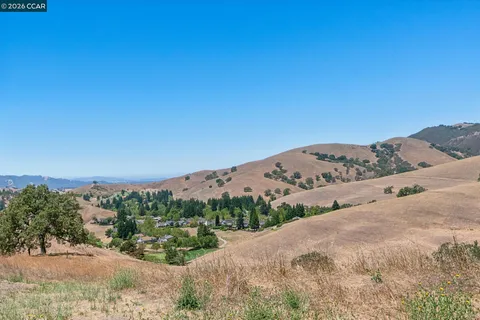 $4,588,000 | 936 Eagle Ridge Drive, Danville, CA 94506