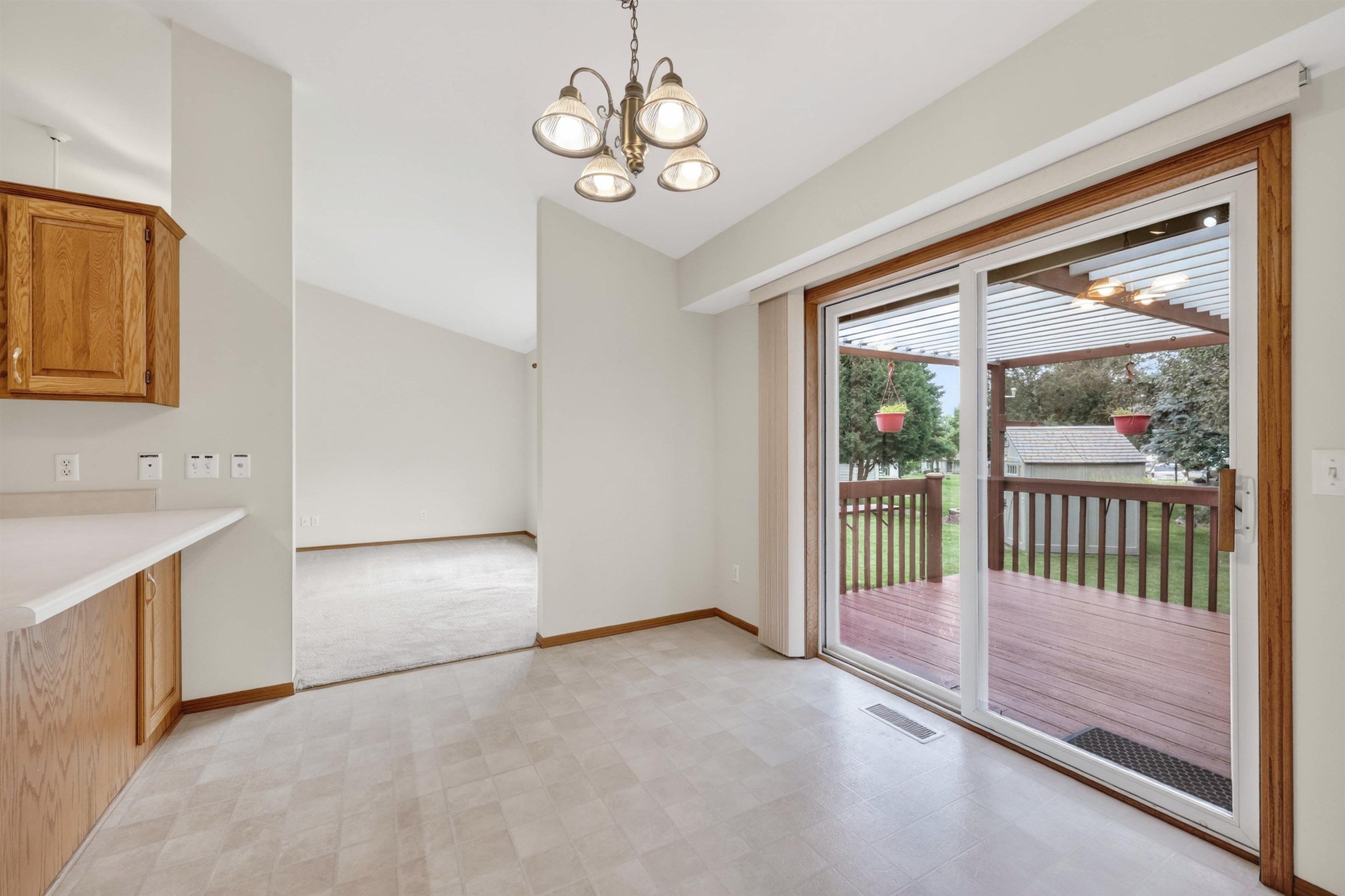 5237 Summer Ridge Drive Madison, WI 53704 - Photo 10 of 46