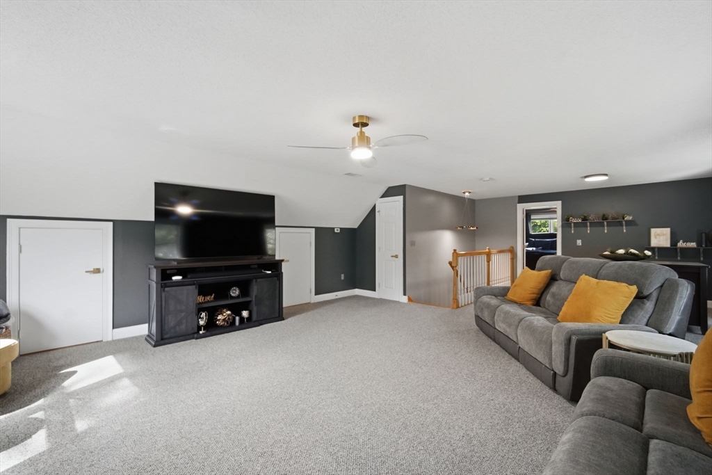 73 Meadowbrook Road Springfield, MA 01128 - Photo 19 of 39 Gallery Image 19