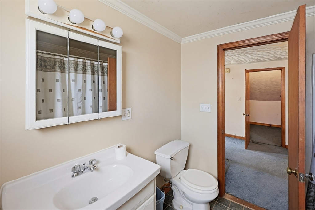 574 Durfee Street Fall River, MA 02720 - Photo 39 of 42 Gallery Image 39