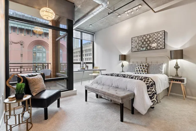 $450,000 | 520 South State Street, Unit 710, Chicago, IL 60605