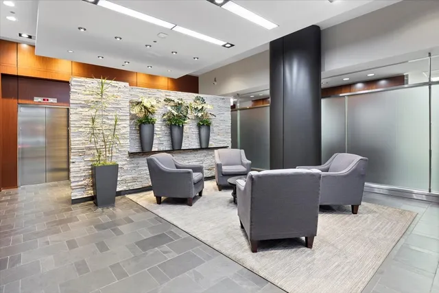 $450,000 | 520 South State Street, Unit 710, Chicago, IL 60605