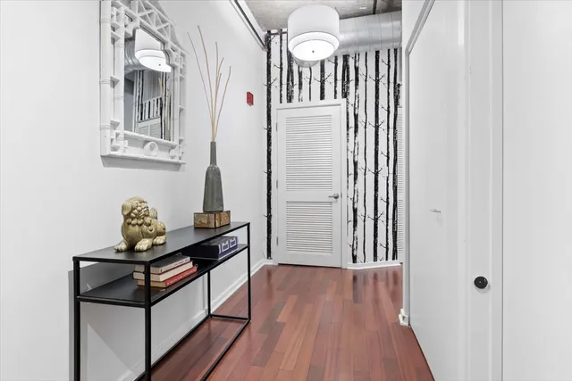 $450,000 | 520 South State Street, Unit 710, Chicago, IL 60605