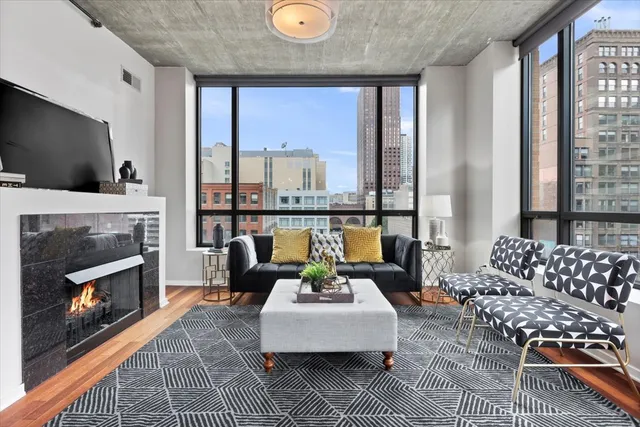 $450,000 | 520 South State Street, Unit 710, Chicago, IL 60605