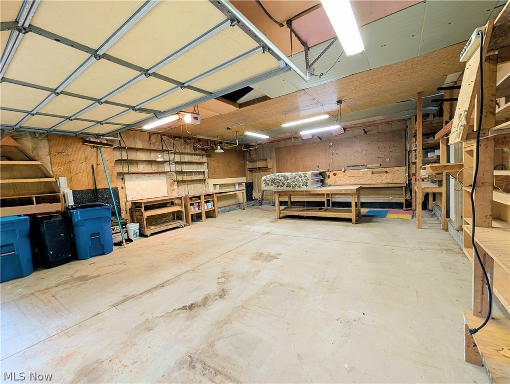 678 Shook Road Akron, OH 44319 - Photo 7 of 37 Gallery Image 7