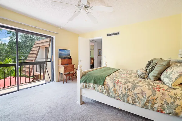 $5,650 | 825 Center Street, Unit 11C, Jupiter, FL 33458