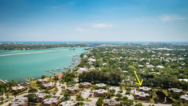 $5,650 | 825 Center Street, Unit 11C, Jupiter, FL 33458