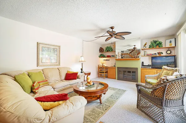 $5,650 | 825 Center Street, Unit 11C, Jupiter, FL 33458
