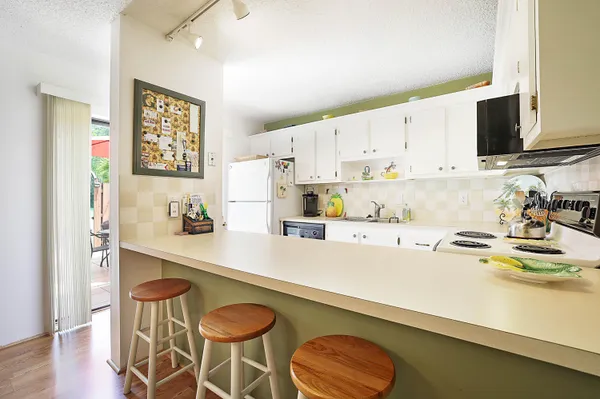 $5,650 | 825 Center Street, Unit 11C, Jupiter, FL 33458