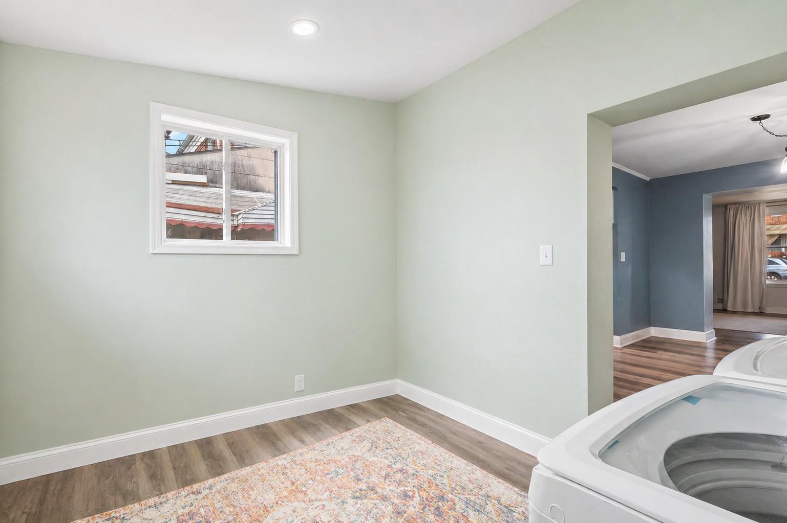 7487 Berkshire Road Baltimore, MD 21224 - Photo 7 of 17 Mud Room