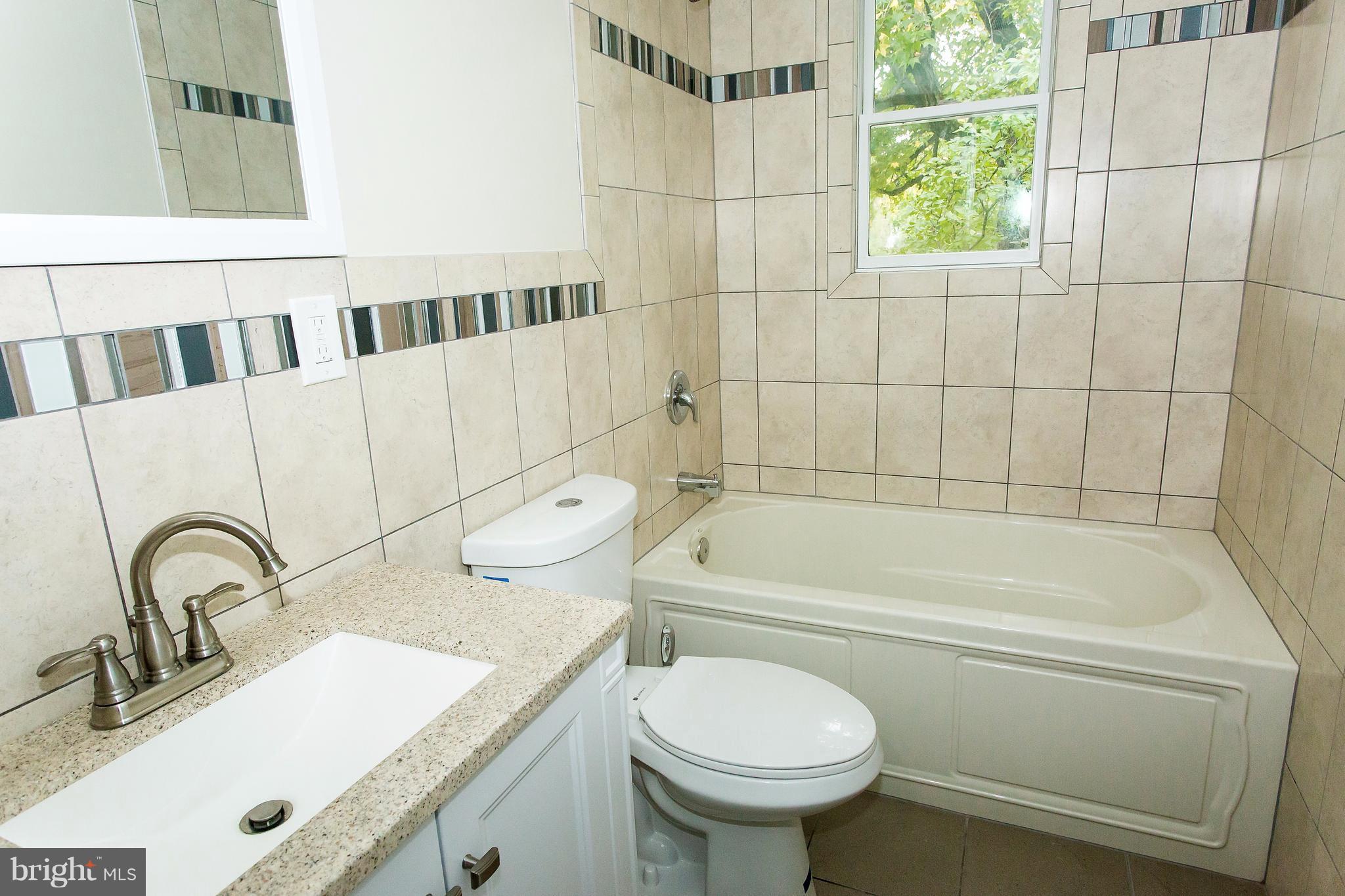 8222 Frye Road Alexandria, VA 22309 - Photo 7 of 27 Fully renovated bath on main level