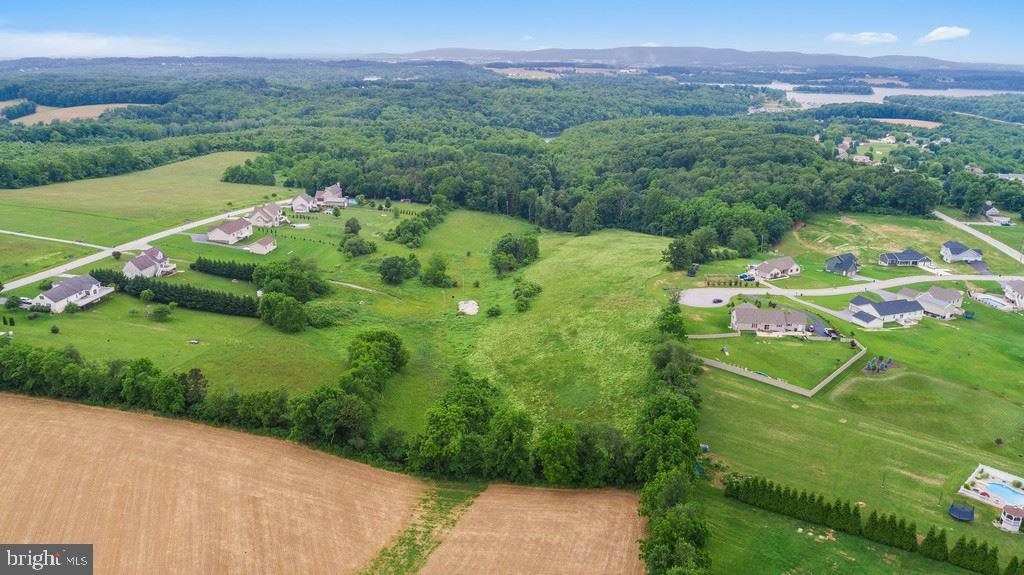 4108 Landis Road Hanover, PA 17331 - Photo 11 of 15 Gallery Image 11