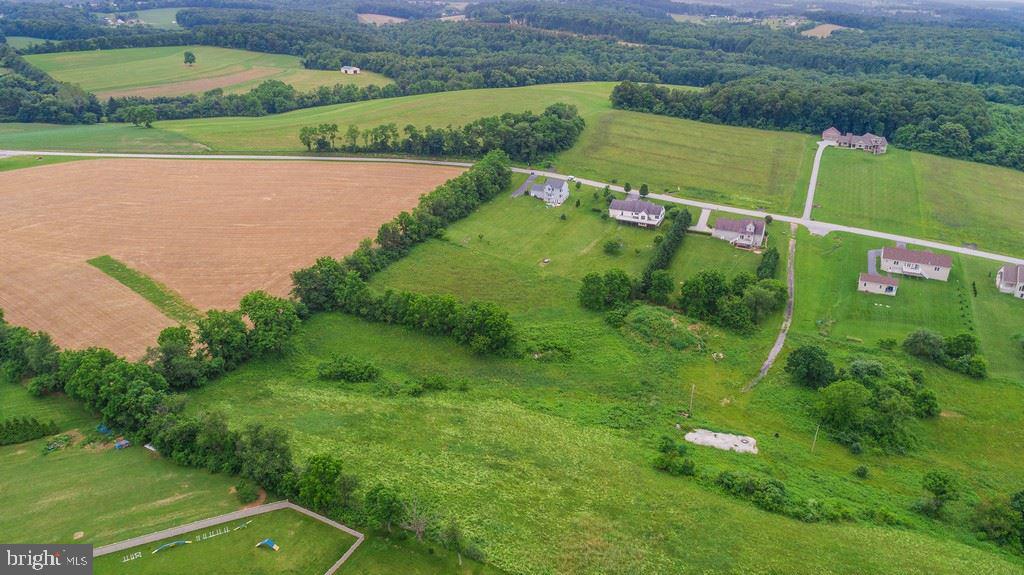 4108 Landis Road Hanover, PA 17331 - Photo 3 of 15 Gallery Image 3