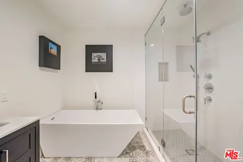 $1,399,000 | 1838 Westholme Avenue, Unit PH3, Los Angeles, CA 90025