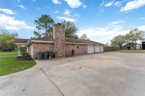 $925,000 | 6814 Avenue O, Santa Fe, TX 77510