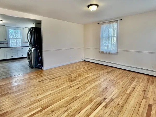 $2,300 | 8 N Road, Unit B, Richmond, RI 02875