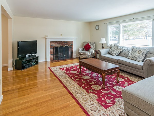 60 Piper Road Acton, MA 01720 - Photo 4 of 26 Gallery Image 4