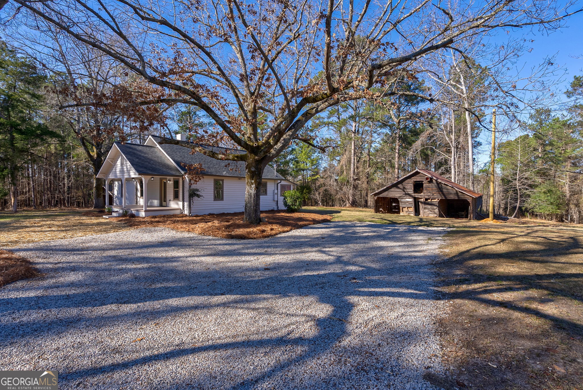 1021 Twins Road Greensboro, GA 30642 - Photo 23 of 32 a view of city view with a fountain