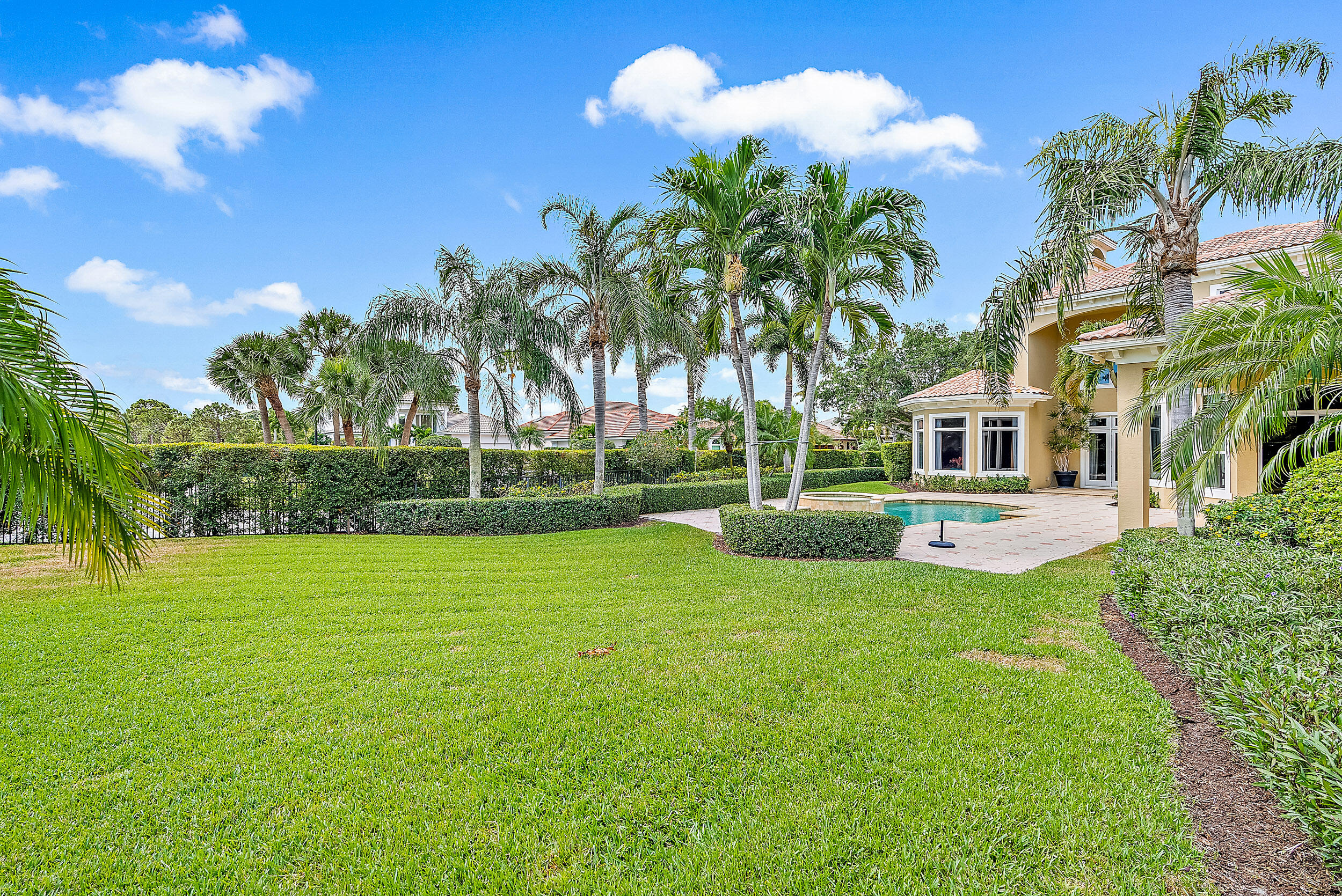 115 Echo Lane Jupiter, FL 33458 - Photo 16 of 58 115 Echo Ln MLS-2