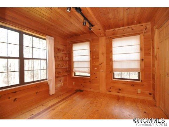 523 Collinsville Road Columbus, NC 28722 - Photo 17 of 24 Gallery Image 17