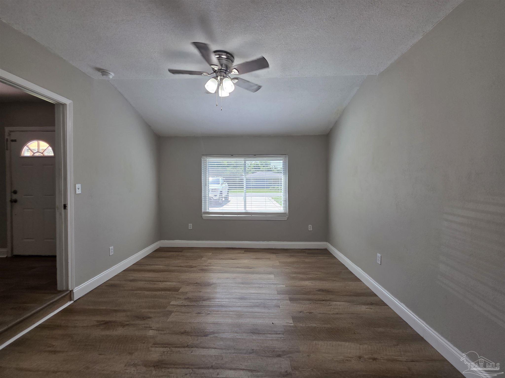 109 Reed Road Pensacola, FL 32507 - Photo 12 of 30
