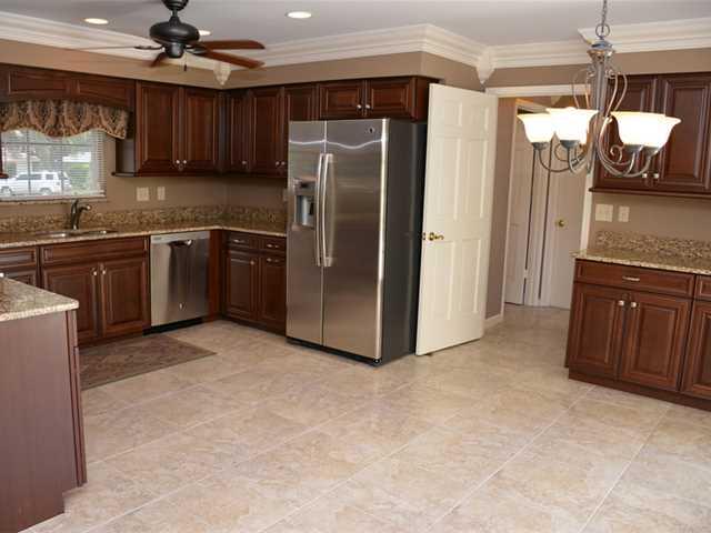 101 South River Road Stuart, FL 34996 - Photo 7 of 22 Gallery Image 7