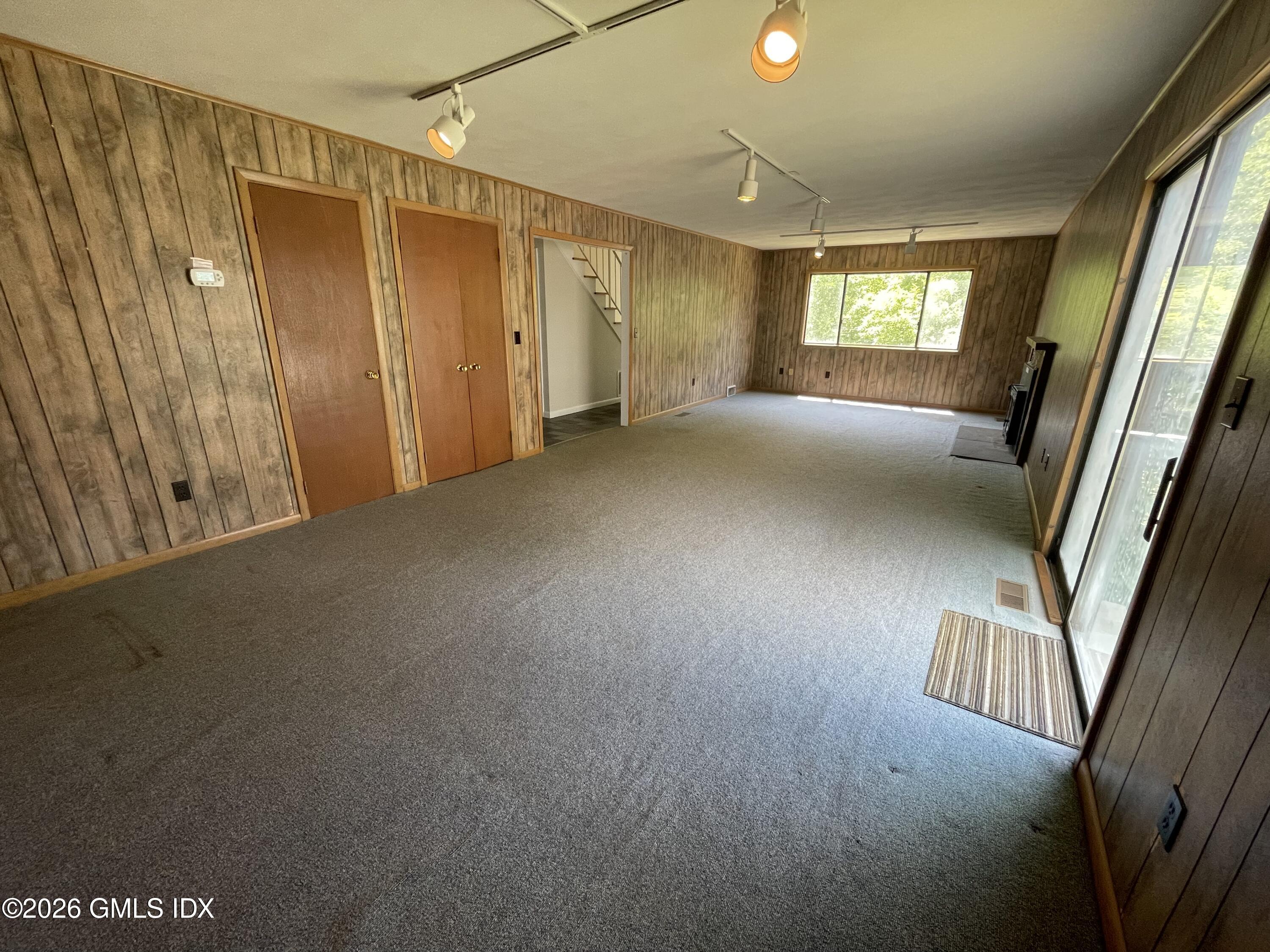 21 Windsor Lane Cos Cob, CT 06807 - Photo 8 of 24 Family room