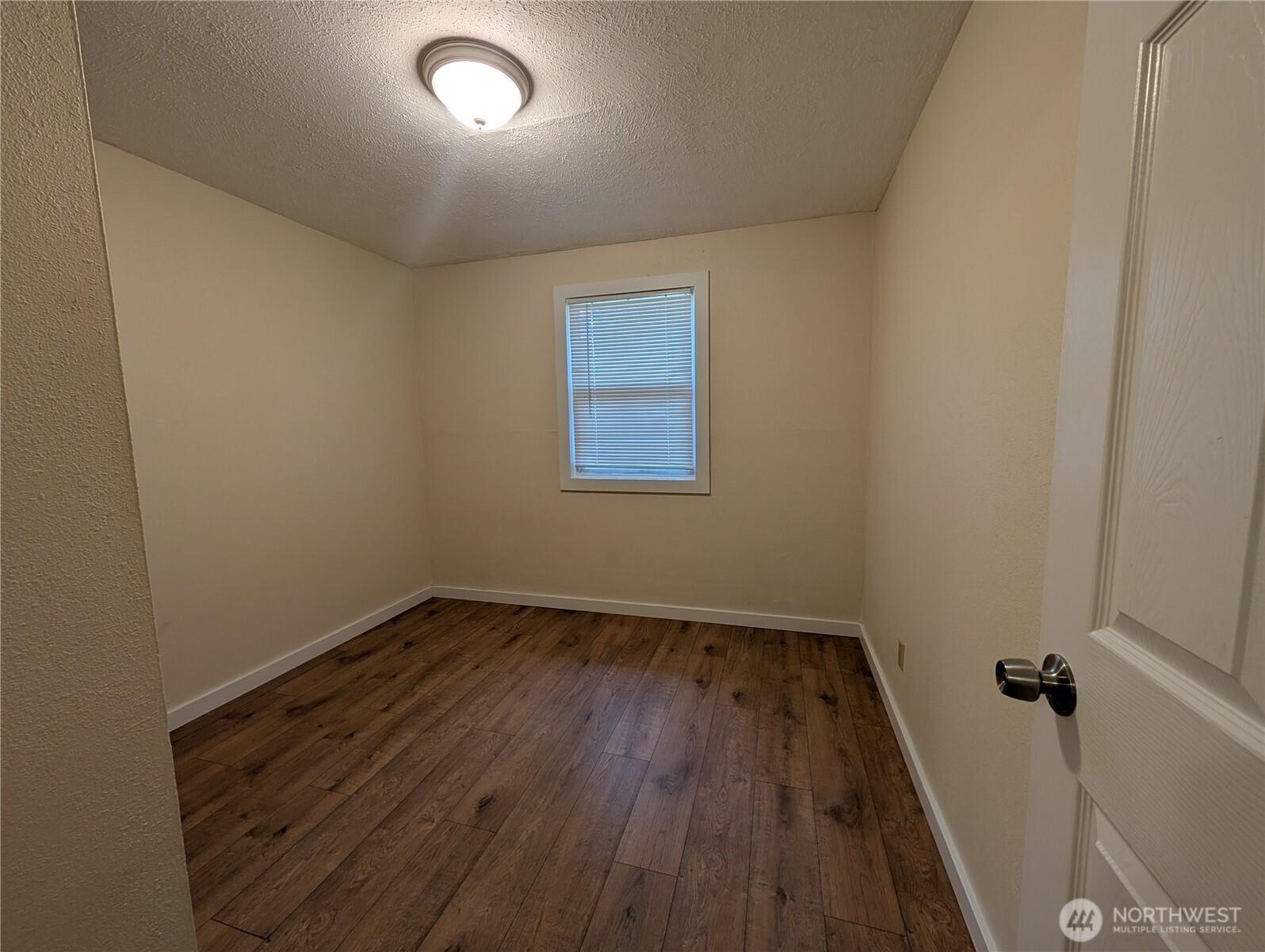 11002 Idlewild Road Southwest Lakewood, WA 98498 - Photo 13 of 17