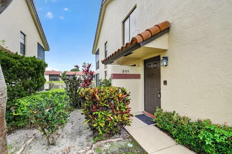 $249,000 | 10231 North Circle Lake Drive, Unit 201, Boynton Beach, FL 33437