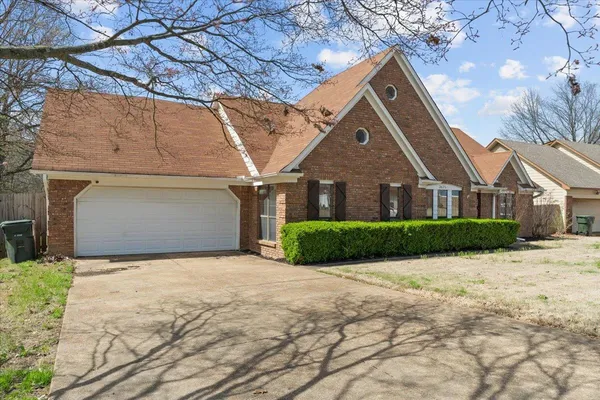 $369,000 | 3625 Whitehill Drive, Bartlett, TN 38135