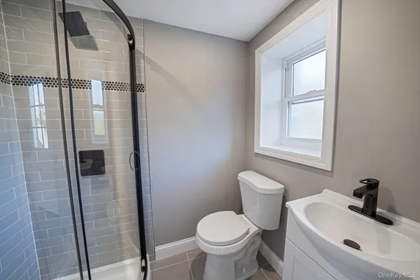 $869,000 | 20 Marilynn Street, East Islip, NY 11730
