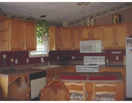 108 Peck Hill Road Johnston, RI 02919 - Photo 3 of 7 Kitchen.