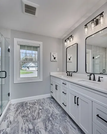 $699,000 | 16 Steplar Crossing, Unit 16, Easthampton, MA 01027