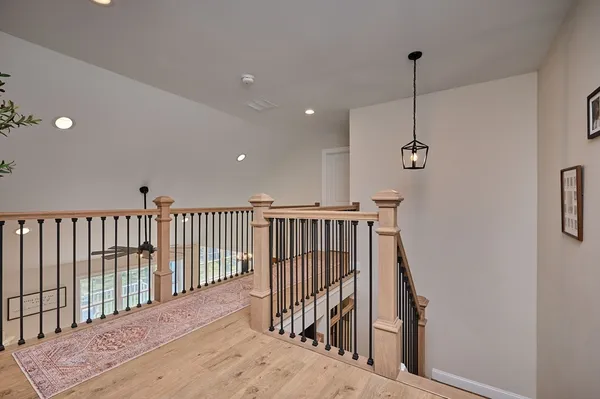 $699,000 | 16 Steplar Crossing, Unit 16, Easthampton, MA 01027