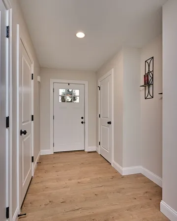 $699,000 | 16 Steplar Crossing, Unit 16, Easthampton, MA 01027