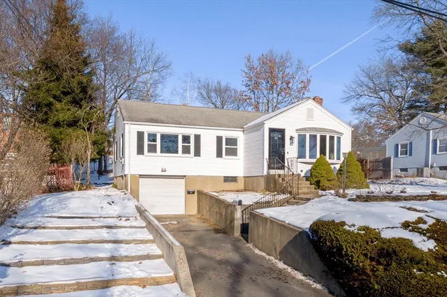 $325,000 | 32 Debra Drive, Chicopee, MA 01020