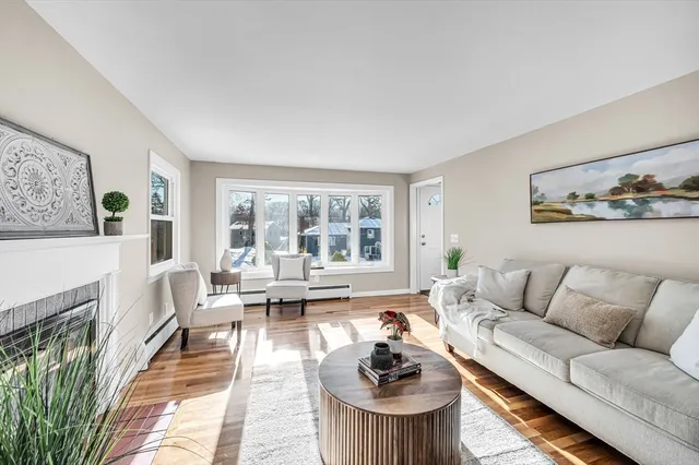 $325,000 | 32 Debra Drive, Chicopee, MA 01020