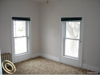 179 South Bailey Street Romeo, MI 48065 - Photo 4 of 12 FAMILY.jpg