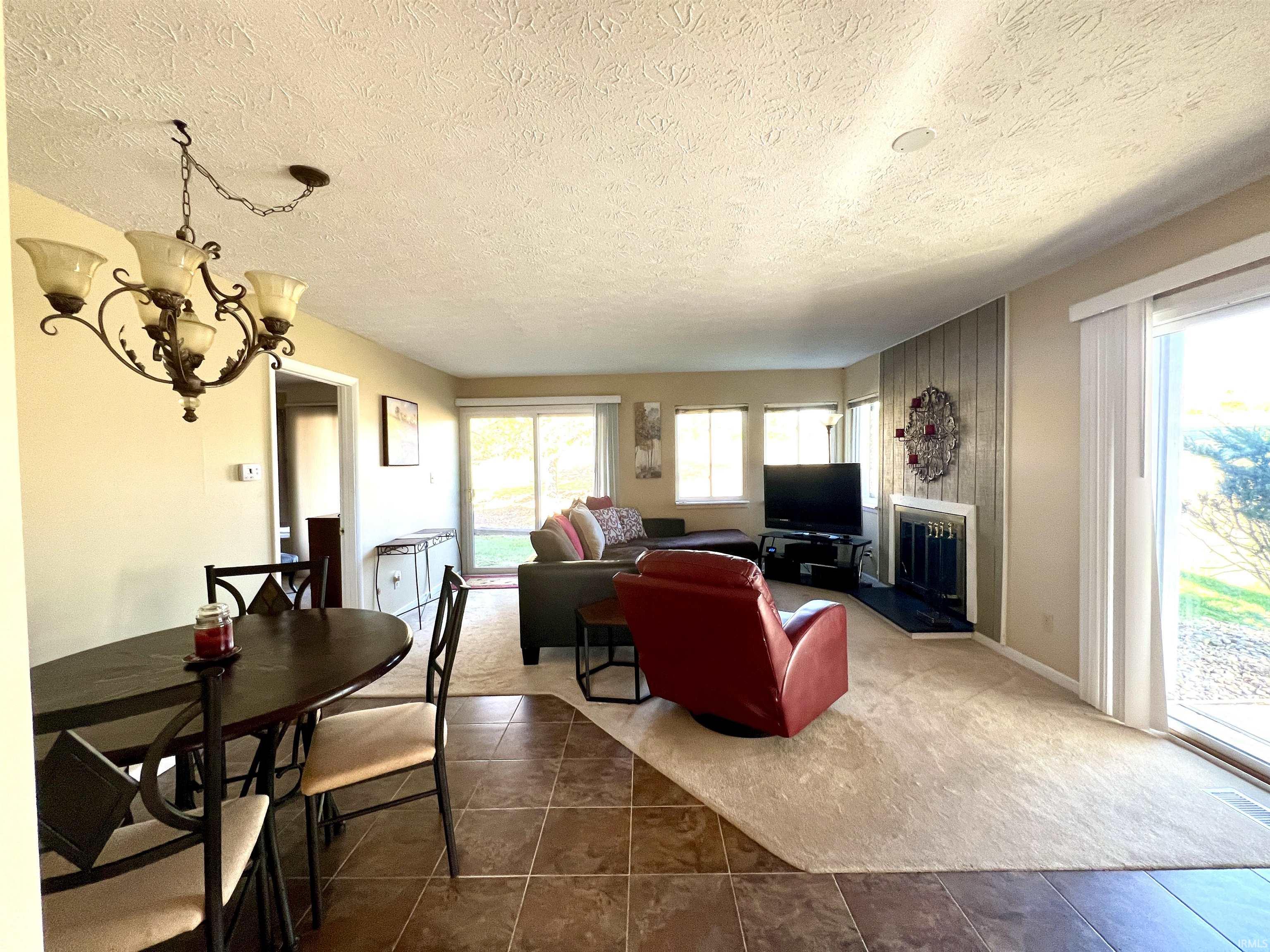 9127 South Pointe Ridge Lane, Unit 31 Bloomington, IN 47401 - Photo 5 of 16 Gallery Image 5