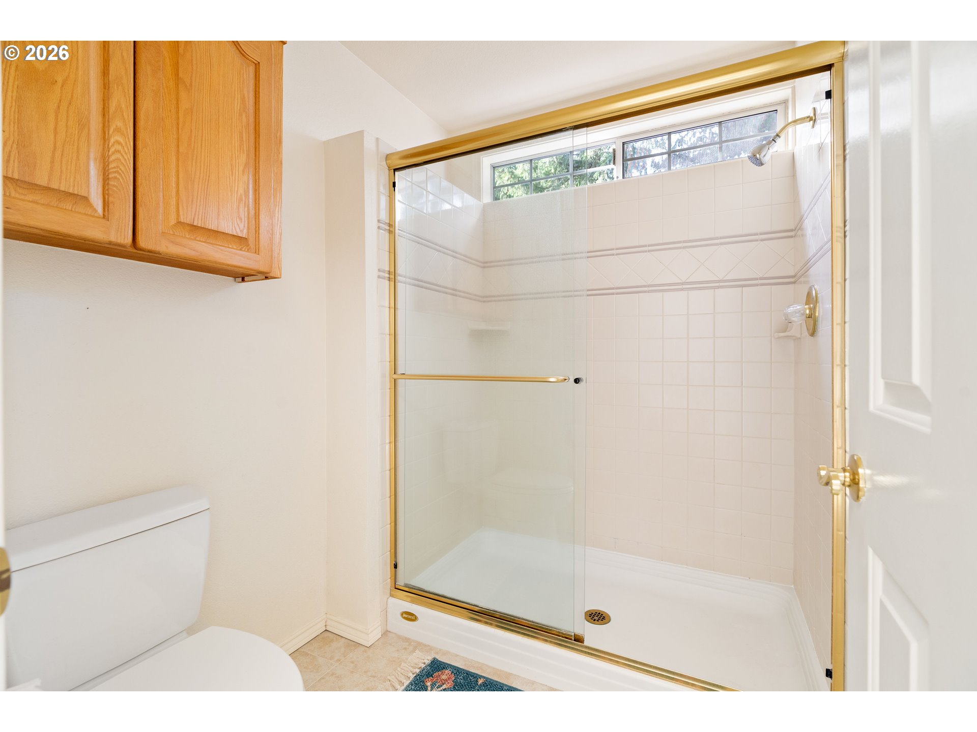 9985 Southwest 141st Avenue Beaverton, OR 97008 - Photo 35 of 47 a bathroom with a shower