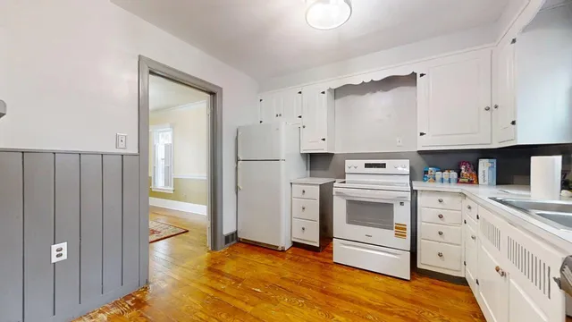 $169,900 | 180 South Glencoe Avenue, Decatur, IL 62522