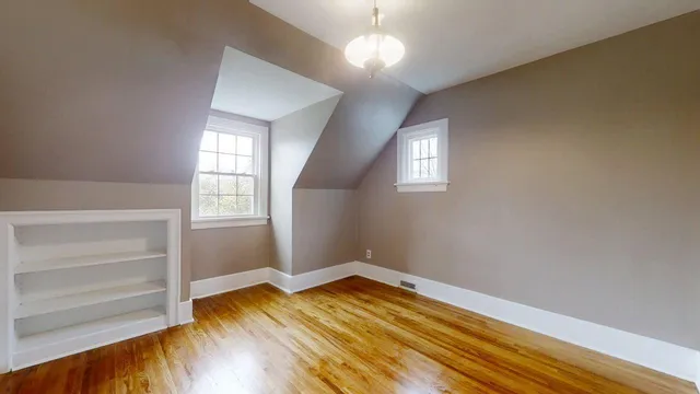 $169,900 | 180 South Glencoe Avenue, Decatur, IL 62522