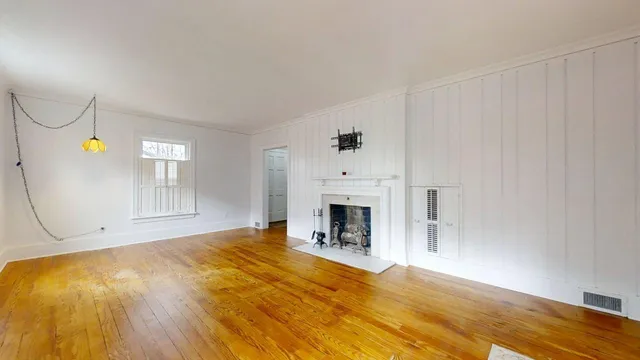 $169,900 | 180 South Glencoe Avenue, Decatur, IL 62522