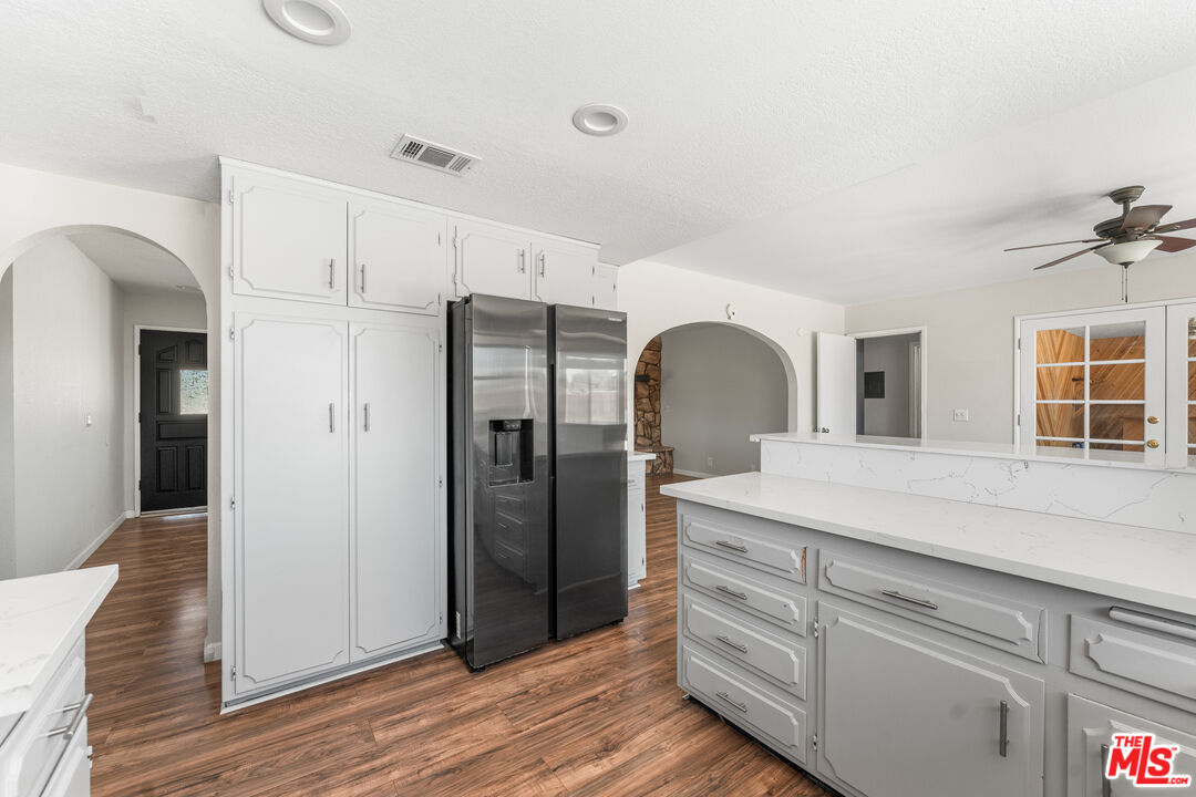 15361 Mondamon Road Apple Valley, CA 92307 - Photo 23 of 56