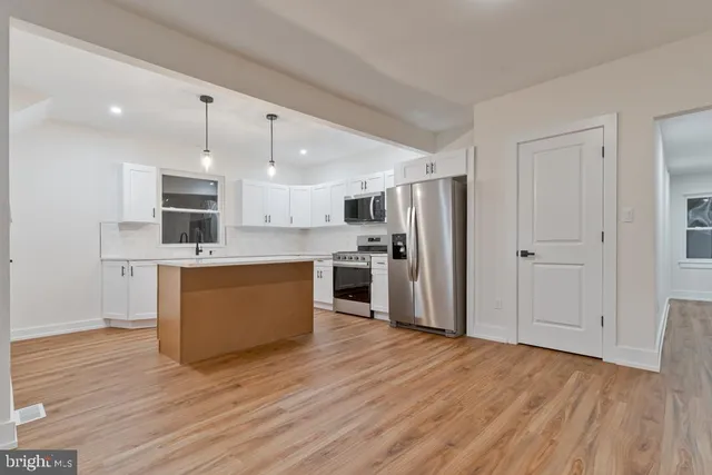 $425,000 | 10 North Hilltop Avenue, Somerdale, NJ 08083